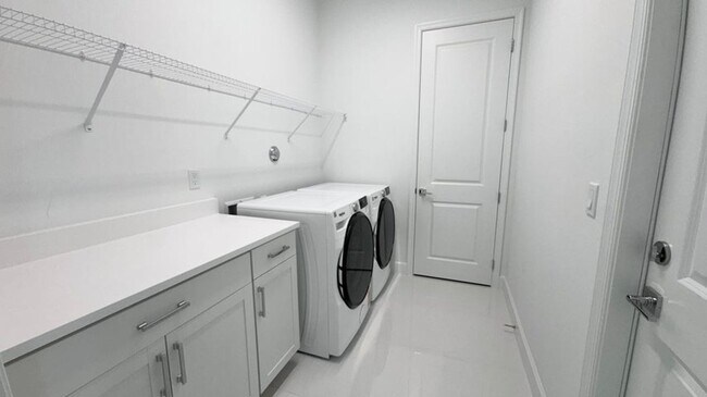 Building Photo - 5722 Aleppo Pne Pl
