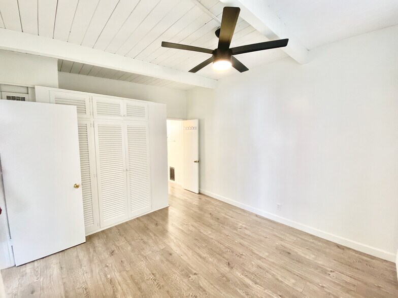 Building Photo - 121 Rosecrans Pl