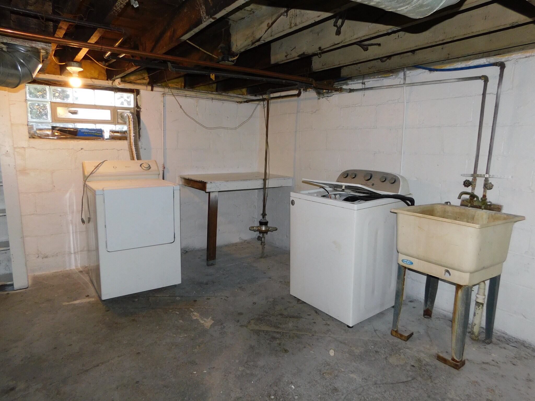 Building Photo - 148 Pingree Ave