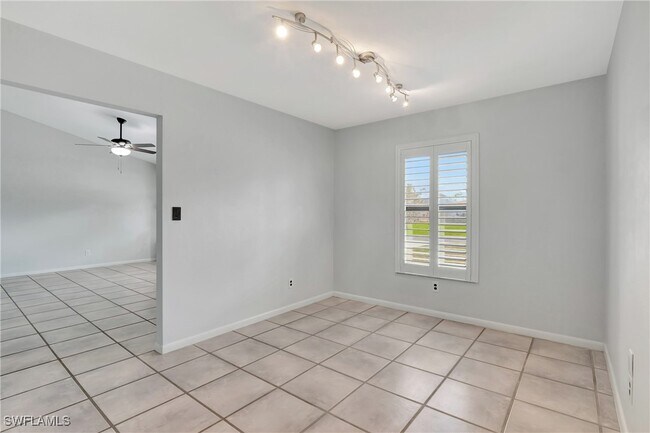 Building Photo - 3035 42nd Terrace SW