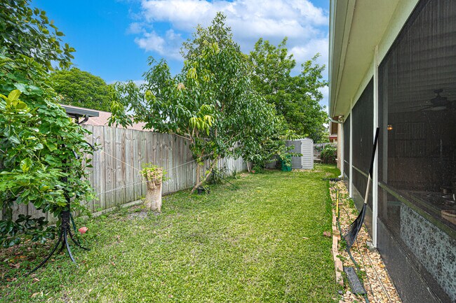 Building Photo - 8541 NW 51st Ct