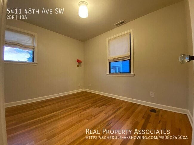 Building Photo - 5411 48th Ave SW