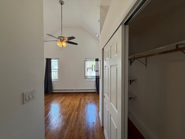 Building Photo - LOCKMAN AVENUE