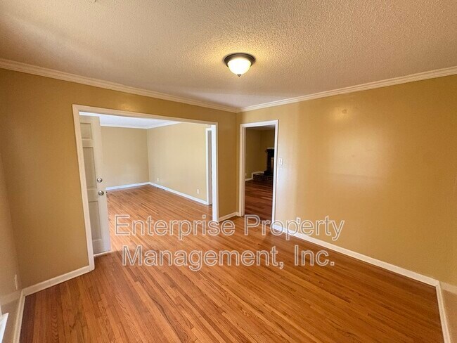 Building Photo - 3182 Casann Cove