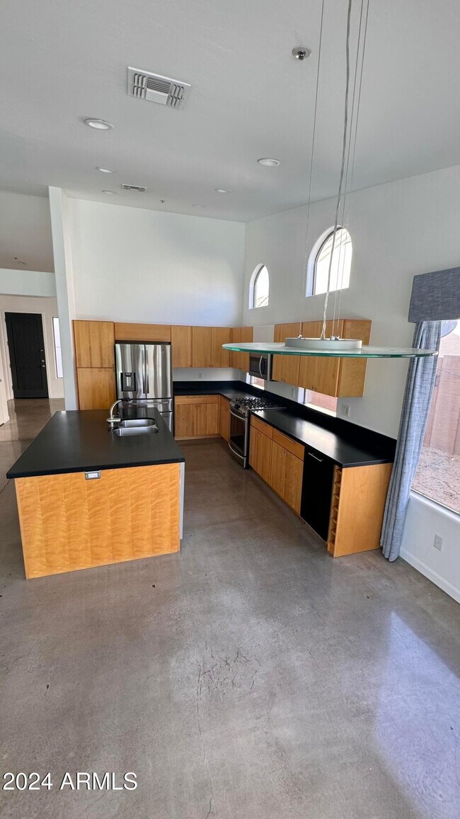 Building Photo - 14681 N 97th Pl