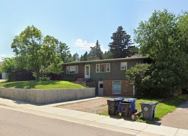 Building Photo - 1615 38th St