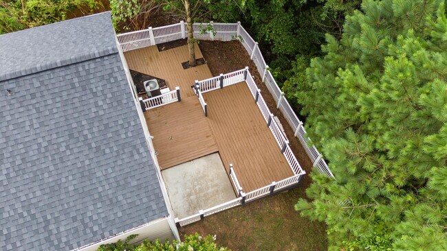 Building Photo - 5 Thorton Ct