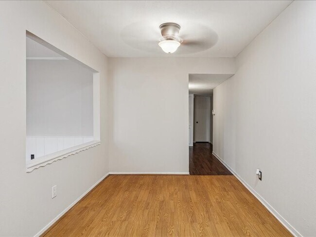 Building Photo - 3902 Broken Elm Dr