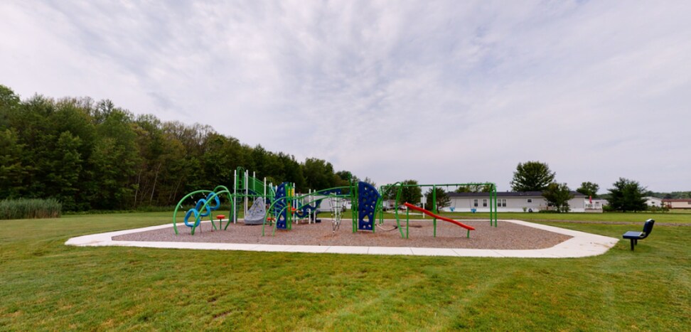 Building Photo - 213 Birch Ln