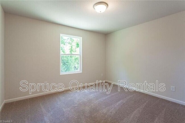 Building Photo - 4007 Meredith Woods Ln