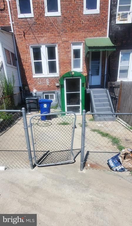 Building Photo - 4213 Berger Ave