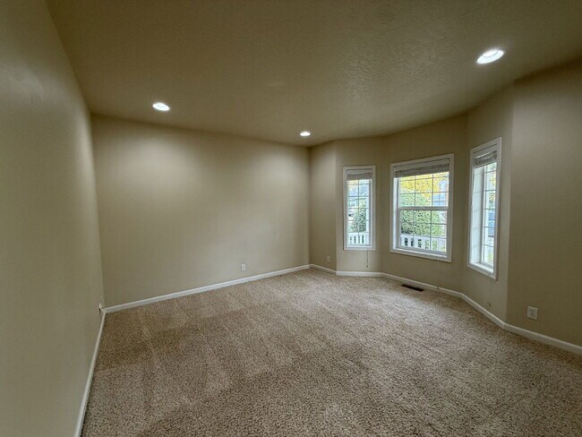 Building Photo - 3540 Sterling Woods Dr