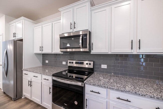 Building Photo - NEW 3 Bedroom Home - Stonebridge Fairways - AVAILABLE DECEMBER 2025