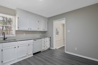 Building Photo - 7252 Ainsley St