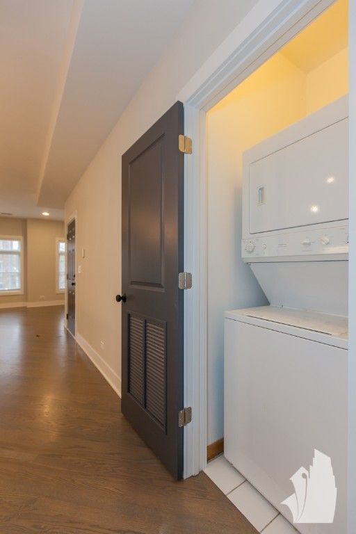 Building Photo - 2737 N Wayne Ave