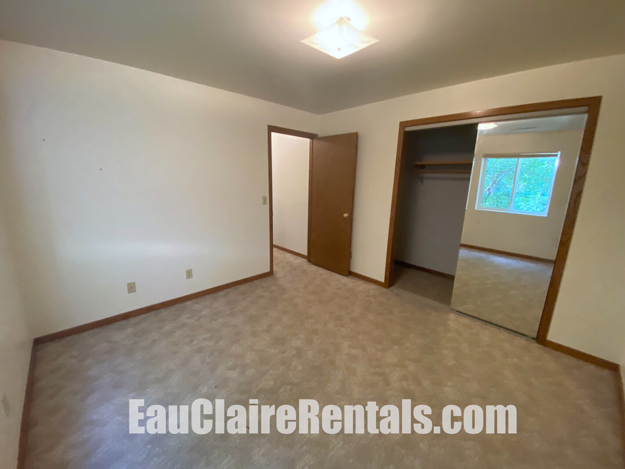 Bedroom 2 - 2265 Frank St