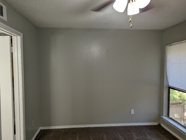 Building Photo - 4100 North St