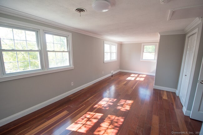 Building Photo - 108 Cortland Cir