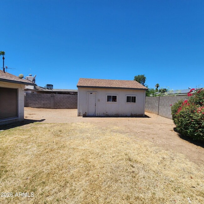 Building Photo - 3510 W Andorra Dr