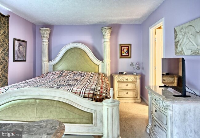 Building Photo - 534 Kennington Rd