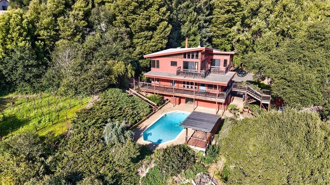 Building Photo - 2299 Sobre Vista Rd