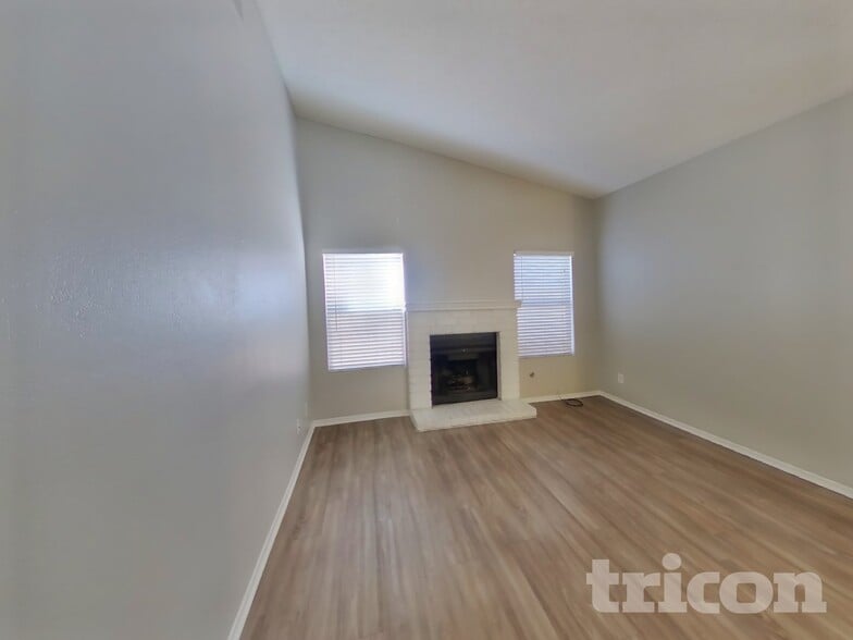 Building Photo - 528 Dutchman Ave