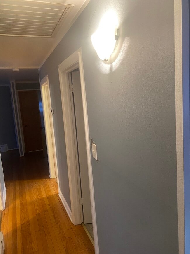 Building Photo - 156 Park Pl