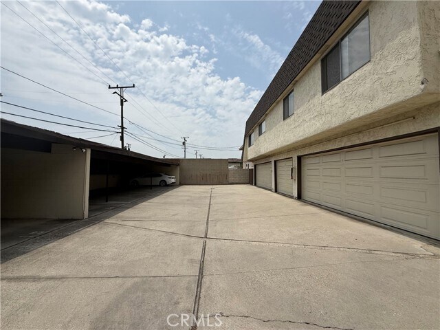 Building Photo - 914 Fairview Ave