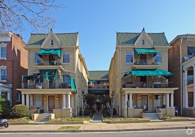 Primary Photo - Countess Court Apartments
