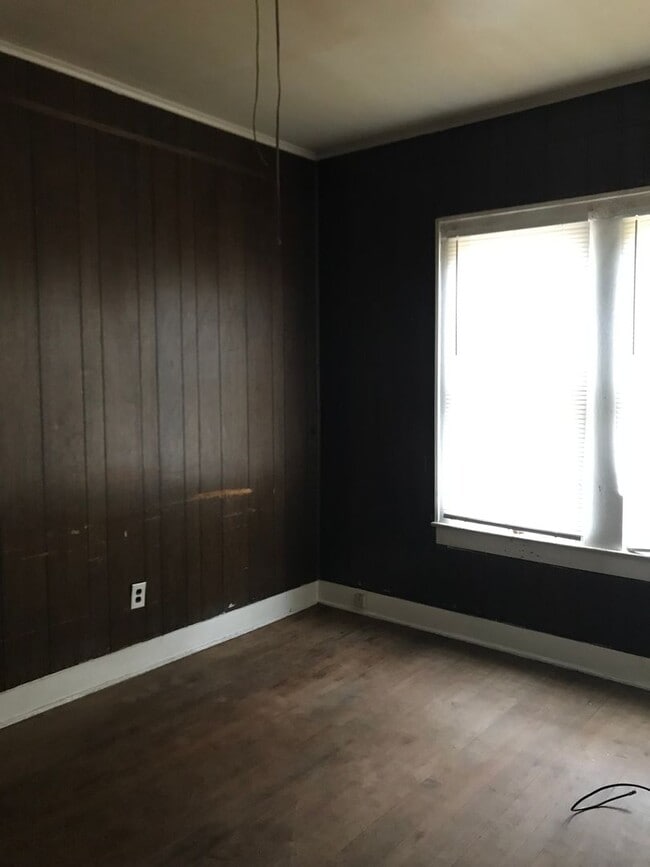 Building Photo - 529 Webster St