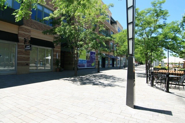 Building Photo - 7220 W Bonfils Pl