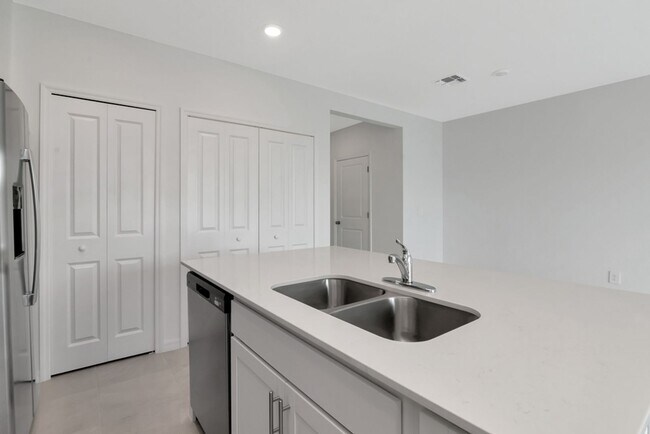 Building Photo - 14060 Lilac Sky Ter