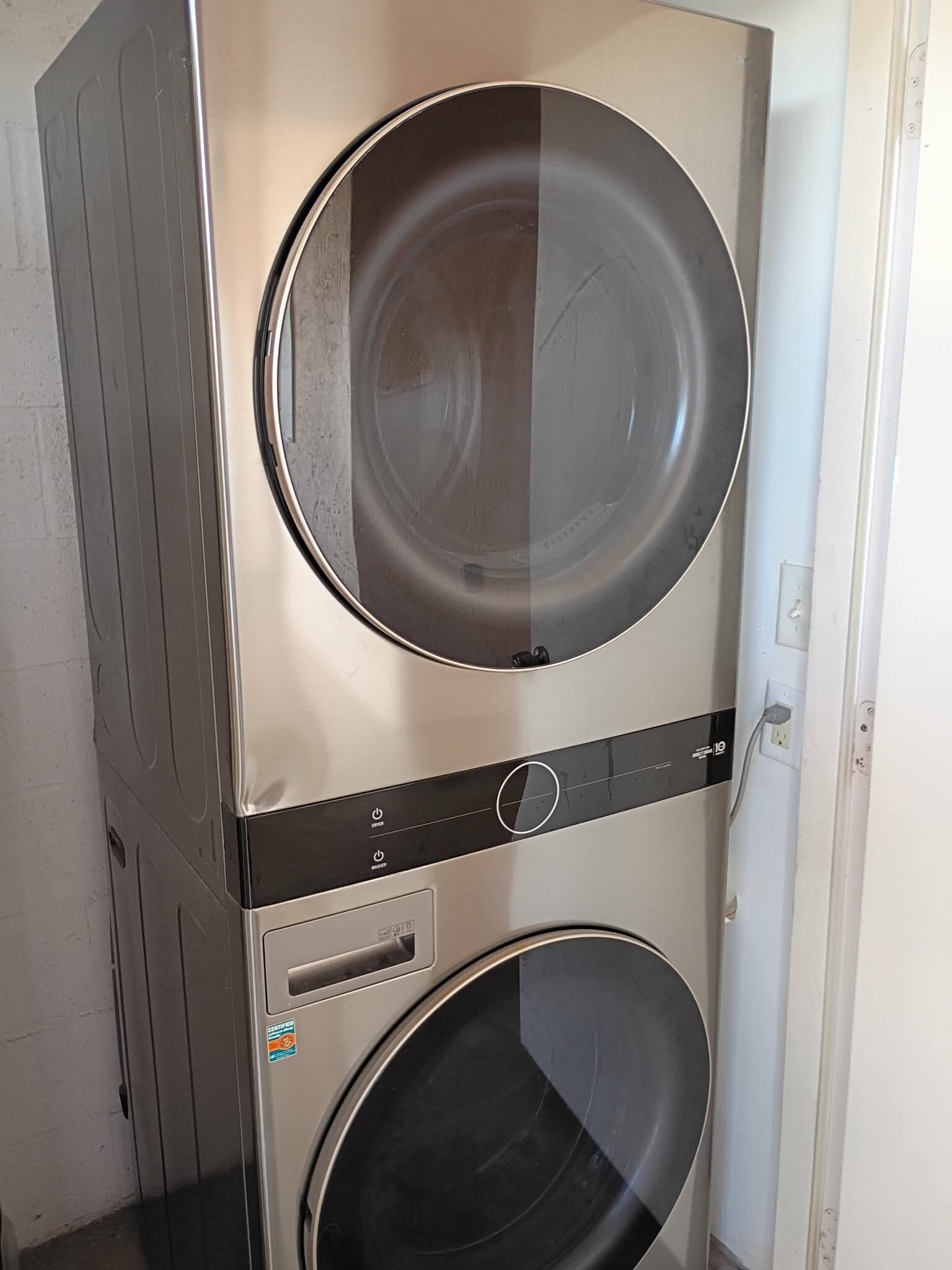 Building Photo - 10027 Perfect Dr