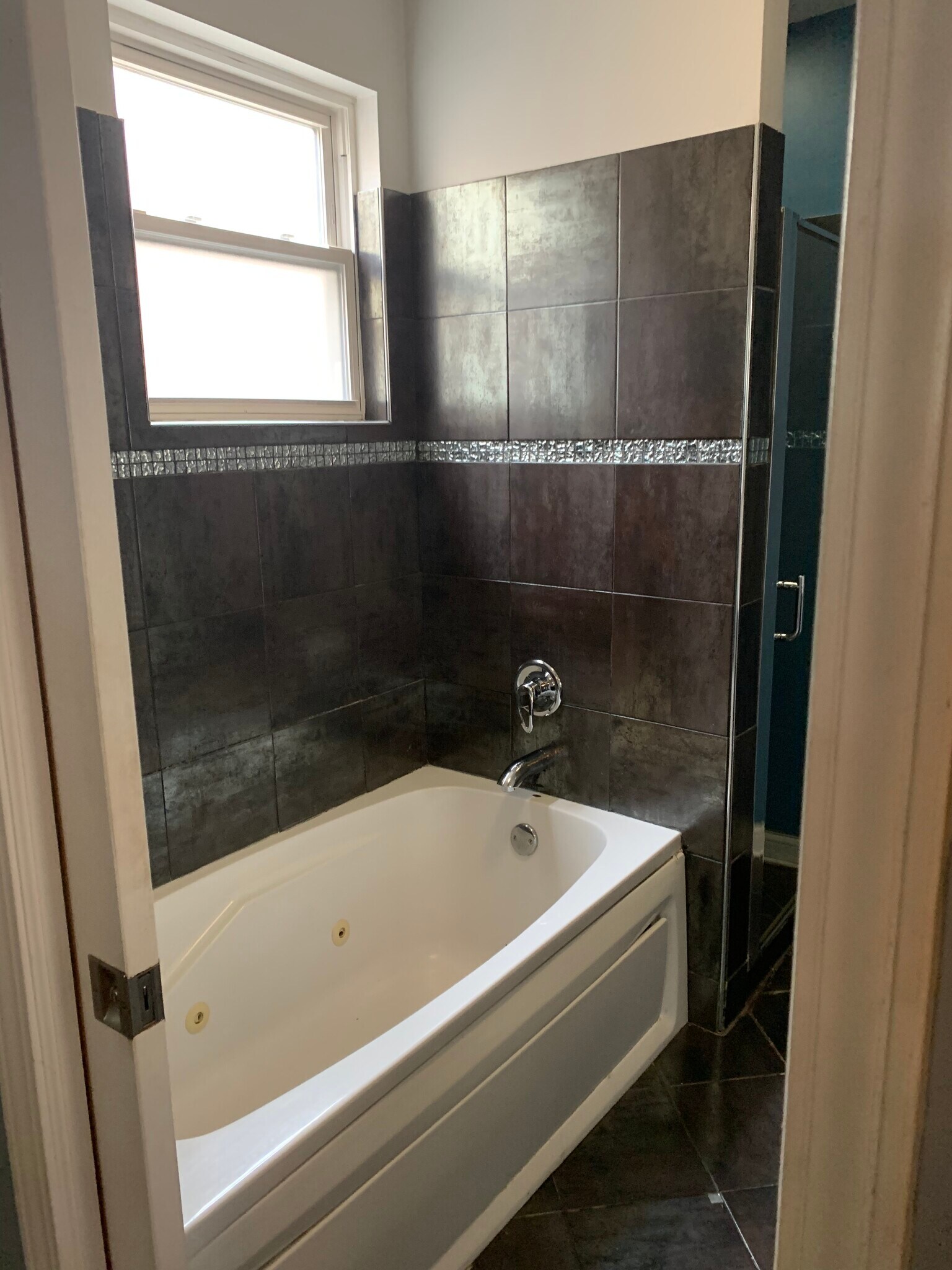 Building Photo - 3444 W Schubert Ave