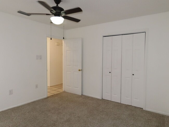 Building Photo - Quaint 3 Bedroom, 1 Bathroom Home in Whitehouse, w/ Shed for Storage