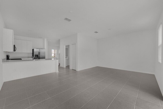 Building Photo - 6089 Zen Wy