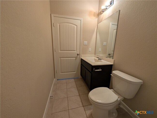 Building Photo - 1330 Ace Ranch St