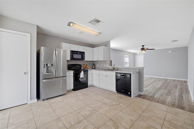 Building Photo - 317 Precipice Way