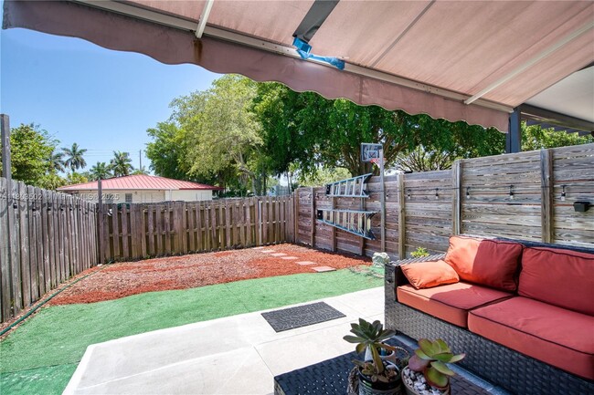 Building Photo - 9040 SW 203rd Terrace