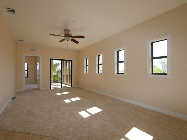 Building Photo - BEAUTIFUL 3-BEDROOM  WATERFRONT CONDO WITH BOAT SLIP AND HEATED POOL