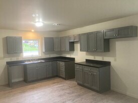 Building Photo - 151 Franklin St