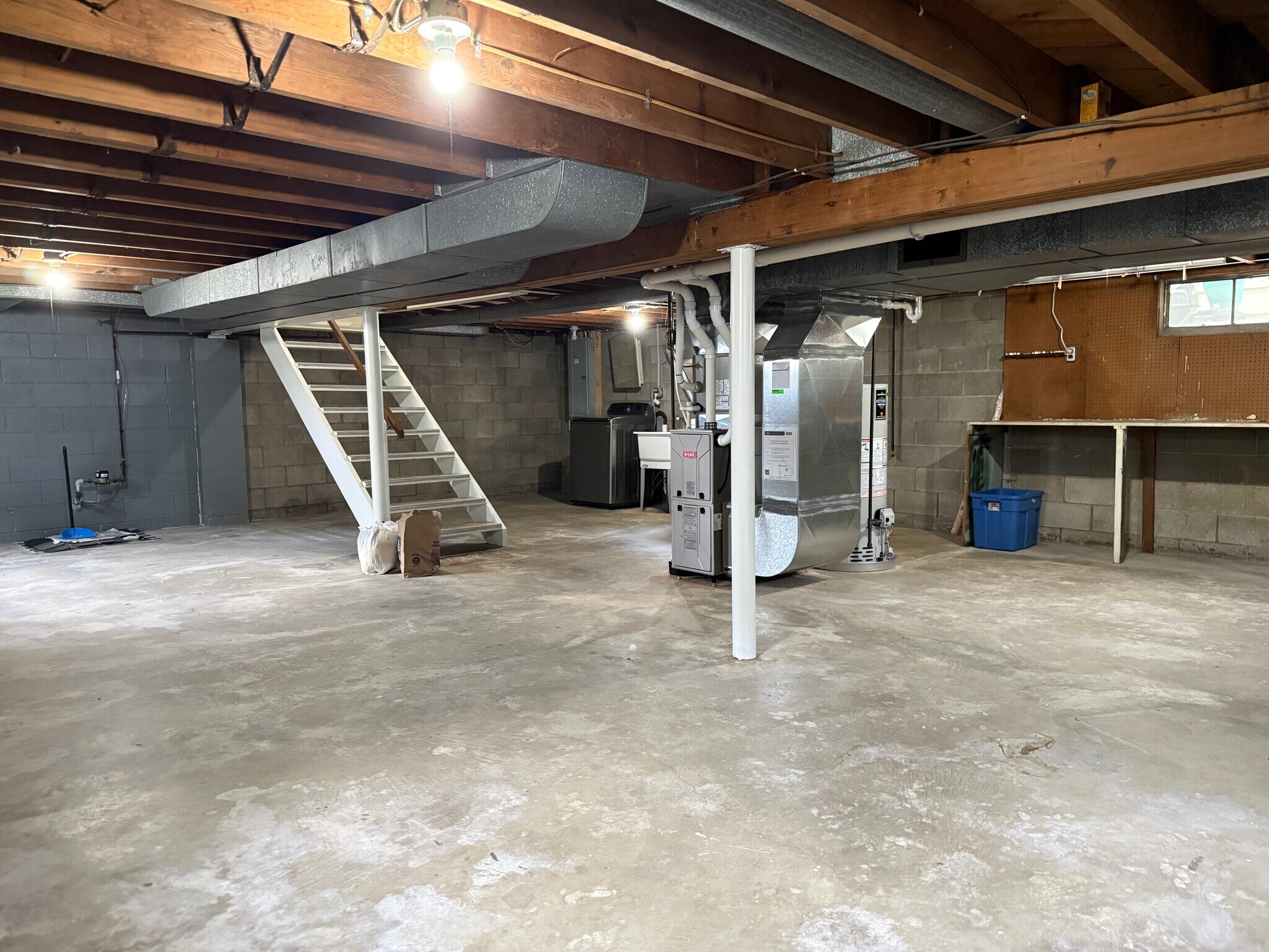 Basement is bright and clean - 818 Wyoming Pl NE