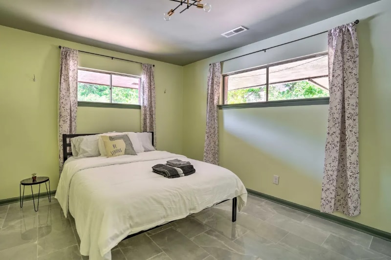 Building Photo - 797 Eileen Ln