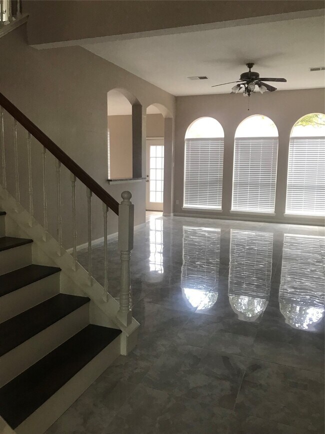 Building Photo - 2206 Lashley Ct