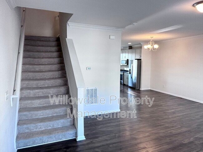 Building Photo - 2239 Chattering Lory Ln