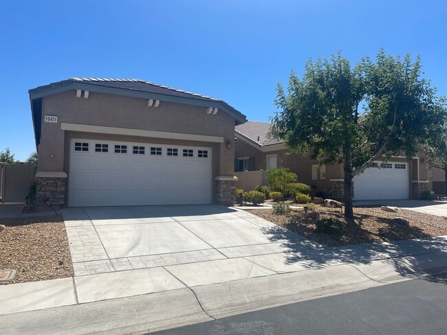 Building Photo - Apple Valley-Del Web Home, 2 Bedrooms,2 Ba...