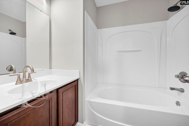 Building Photo - 508 Lanesborough Dr