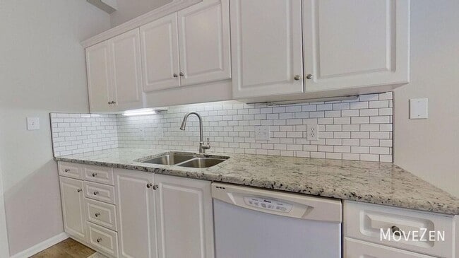 Building Photo - 4130 Birchgarden Dr
