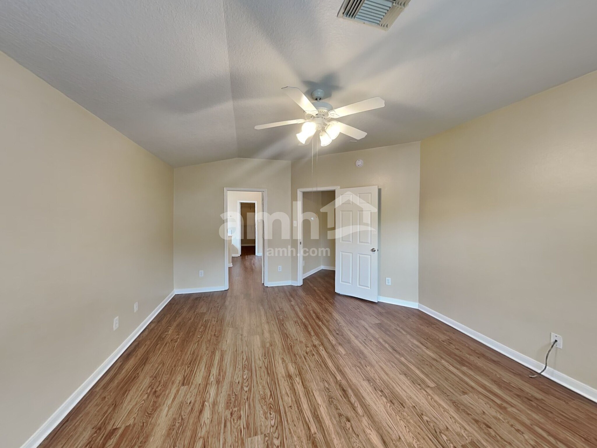 Building Photo - 23511 Hidden Maple Dr