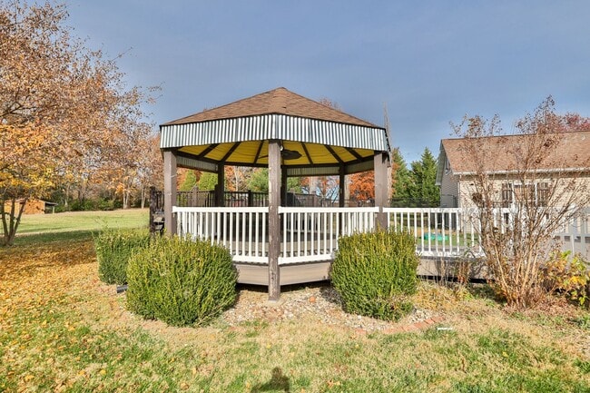 Building Photo - 3 Bedroom, 2 Bath House in Edwardsville